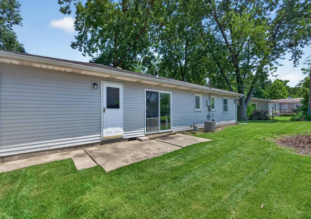 24th image of 722 Fremont Rd, Valparaiso, IN 46385 | MLS# 841954