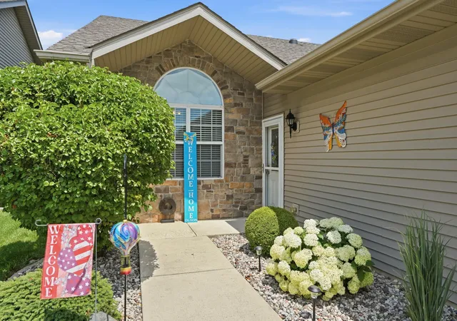 4th image of 430 Holley Dr, Crown Point, IN 46307 | MLS# 842158