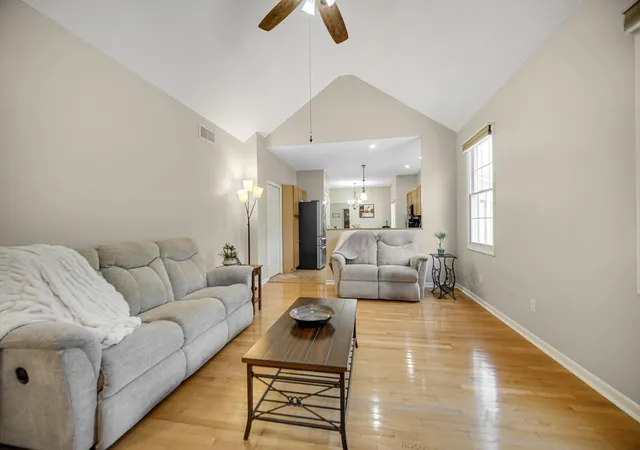 5th image of 25 Lockerbie Dr, Valparaiso, IN 46385 | MLS# 841983