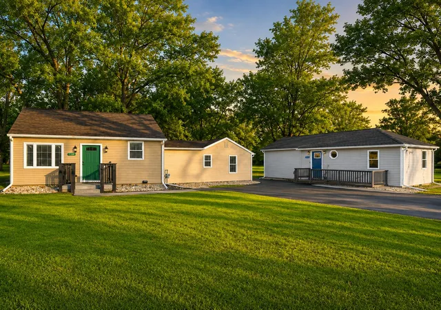 Homes for sale in Griffith, IN | 1735 S Fairbanks St, Griffith, IN 46319 | MLS# 842025