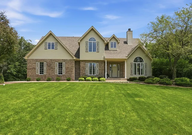 1st image of 1442 W 127th Pl, Crown Point, IN 46307 | MLS# 842059