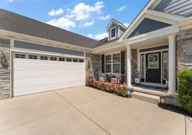 3rd image of 3202 Kickbush Dr, Valparaiso, IN 46385 | MLS# 842063