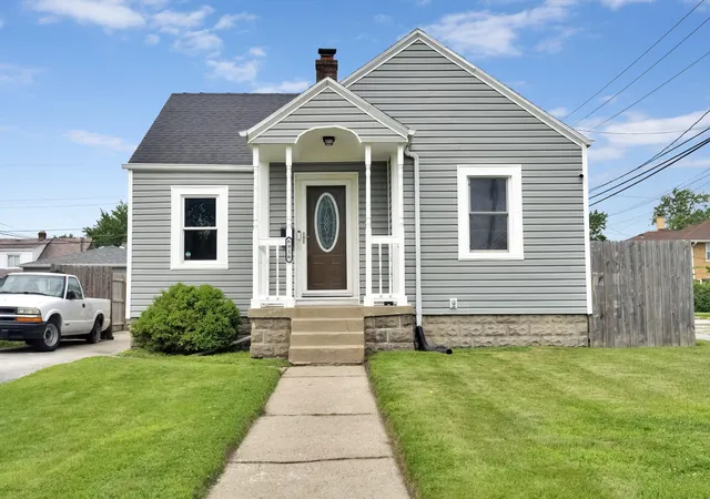 1st image of 6916 Monroe Ave, Hammond, IN 46324 | MLS# 842113