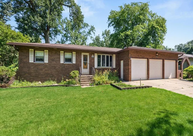 1st image of 5312 Willow Ave, Portage, IN 46368 | MLS# 842171
