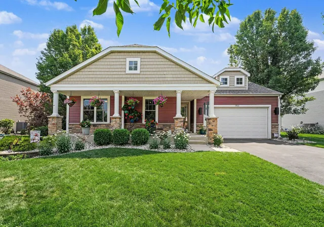 2nd image of 1933 Ferndale Dr, Dyer, IN 46311 | MLS# 843309