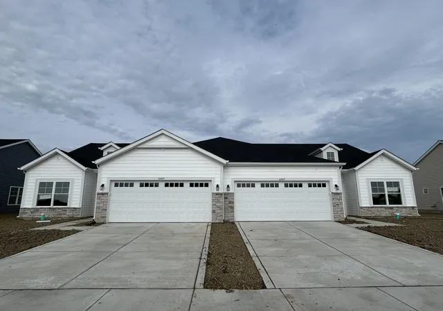 1st image of 10405 Iowa St, Crown Point, IN 46307 | MLS# 842055