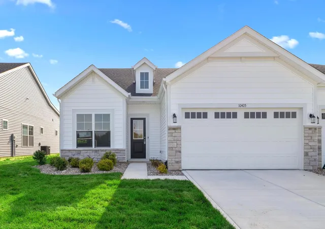 Multi family home for sale at 10405 Iowa St, Crown Point, IN 46307 | MLS# 842055
