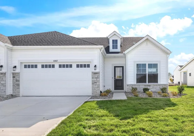 Multi family home for sale at 10407 Iowa St, Crown Point, IN 46307 | MLS# 842058