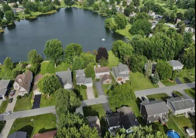 37th image of 1076 Shoreline Rd, Crown Point, IN 46307 | MLS# 842425