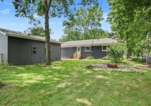 29th image of 405 Cedar St Nw, De Motte, IN 46310 | MLS# 842136