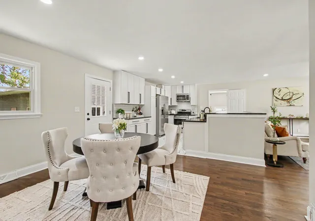 5th image of 405 Cedar St Nw, De Motte, IN 46310 | MLS# 842136