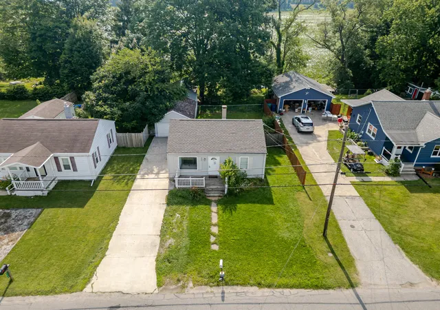 Homes for sale in La Porte, IN | 906 Park St, La Porte, IN 46350 | MLS# 842120