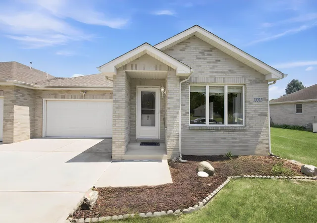 1st image of 1001 Carnation St Se #B, De Motte, IN 46310 | MLS# 842408