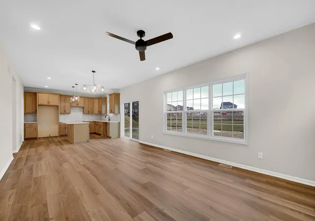 Photo 3 of Single family home for sale at 50 Annetto Ct, Crown Point, IN 46307 | MLS# 842077 | Listing updated on 2026-09-14