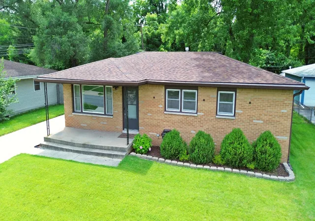 2nd image of 2238 Pennsylvania St, Portage, IN 46368 | MLS# 842085