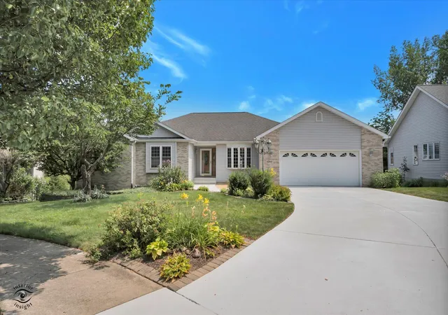 1st image of 1240 Waterside Ln, Crown Point, IN 46307 | MLS# 842117
