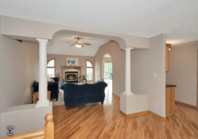 2nd image of 1240 Waterside Ln, Crown Point, IN 46307 | MLS# 842117