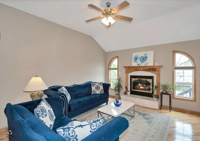 5th image of 1240 Waterside Ln, Crown Point, IN 46307 | MLS# 842117