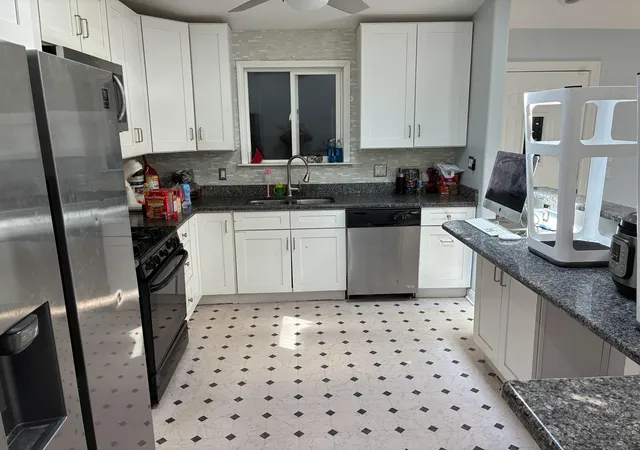 4th image of 8141 Hickory Ave, Gary, IN 46403 | MLS# 842108