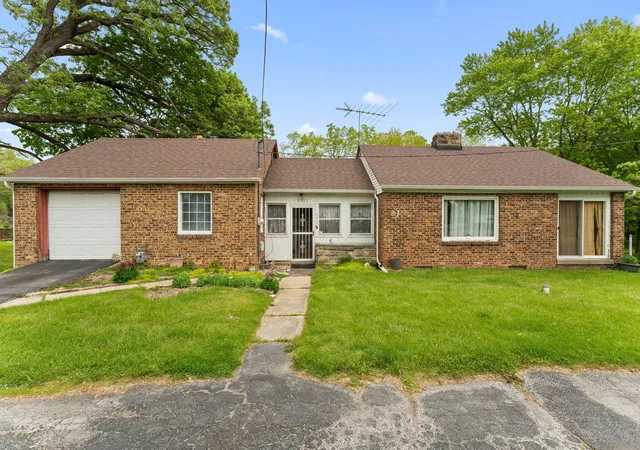 1st image of 6435 Madison St, Merrillville, IN 46410 | MLS# 842191