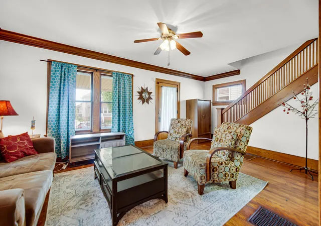 Homes for sale in Whiting, IN | 1928 Lincoln Ave, Whiting, IN 46394 | MLS# 842183