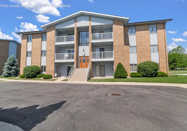 Homes for sale in Crown Point, IN | 9621 Merrillville Rd #304, Crown Point, IN 46307 | MLS# 842170