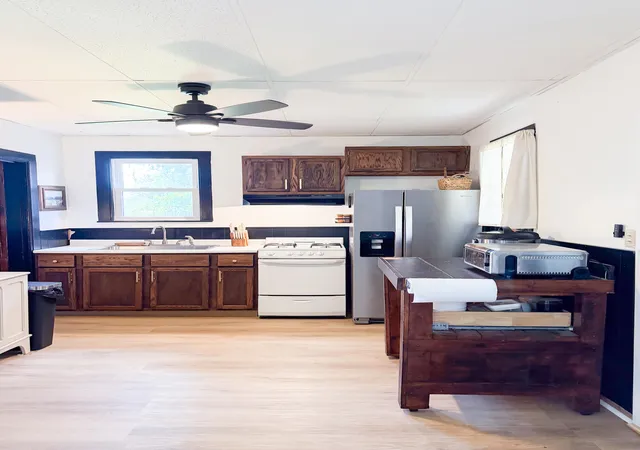 3rd image of 1019 Devonshire St, Hobart, IN 46342 | MLS# 842127