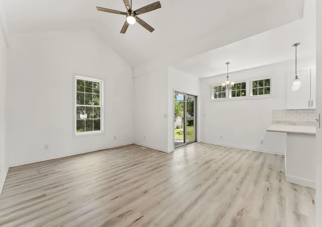 4th image of 503 Exeter Rd, Kingsford Heights, IN 46346 | MLS# 842149