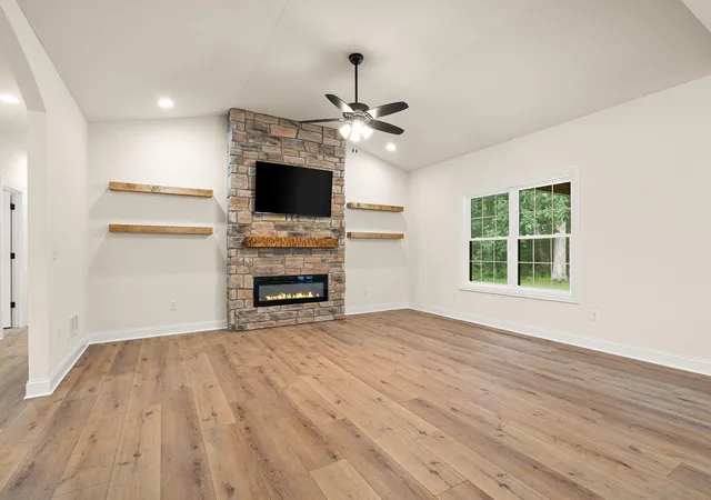 Photo 4 of Single family home for sale at 1601 Elderberry St SE, De Motte, IN 46310 | MLS# 842154 | Listing updated on 2026-08-13