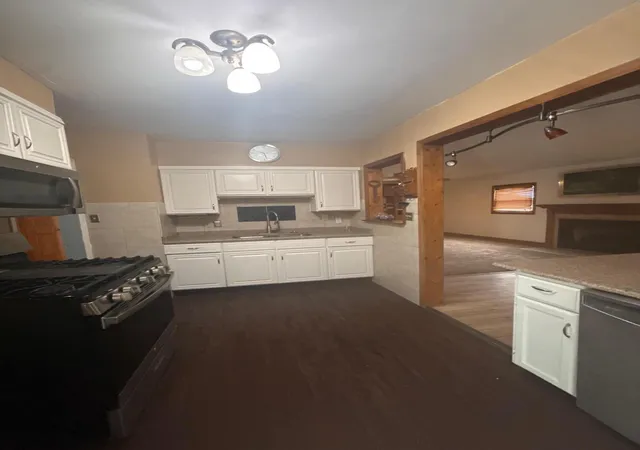 2nd image of 3567 Lincoln St, Gary, IN 46408 | MLS# 842266