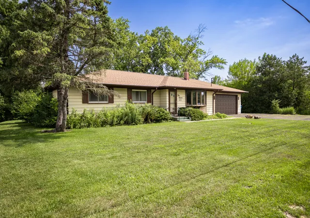 Homes for sale in Dyer, IN | 515 W 77th Ave, Dyer, IN 46311 | MLS# 842181