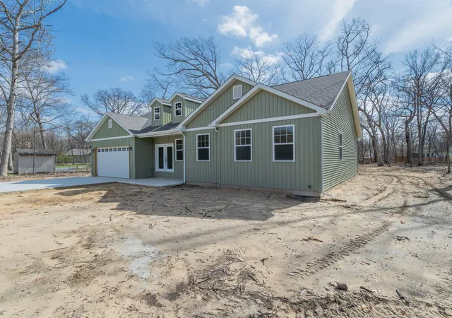 Homes for sale in Wheatfield, IN | 11337 Quail Run Dr N, Wheatfield, IN 46392 | MLS# 842184