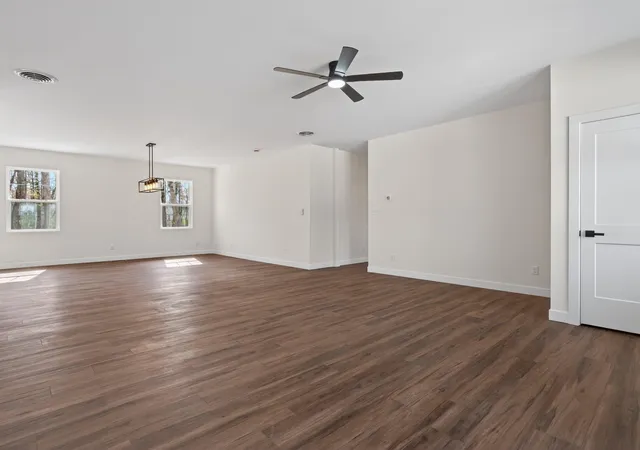 Photo 4 of Single family home for sale at 11337 Quail Run Dr N, Wheatfield, IN 46392 | MLS# 842184 | Listing updated on 2026-07-13