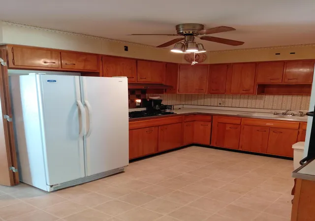 2nd image of 11 N Wabash St, Hobart, IN 46342 | MLS# 842211