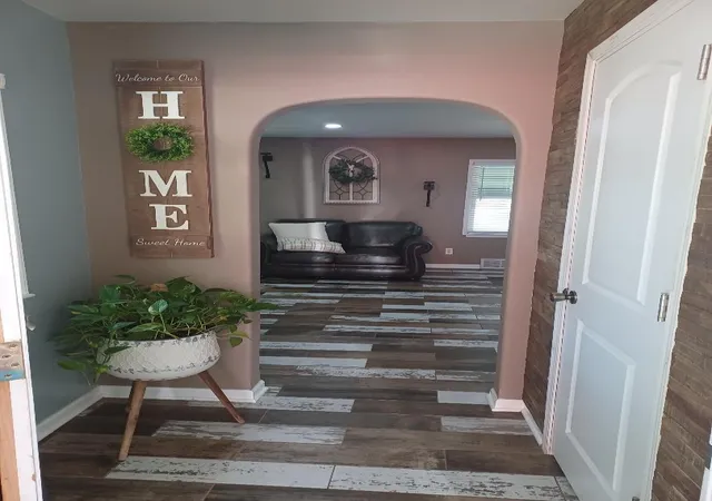 Photo 4 of Sale Pending at 8246 Northcote Ave, Munster, IN 46321 | MLS# 842274 | Listing updated on 2026-10-01