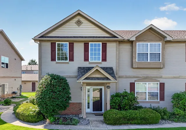 3rd image of 1228 Primrose Ln, Schererville, IN 46375 | MLS# 842259