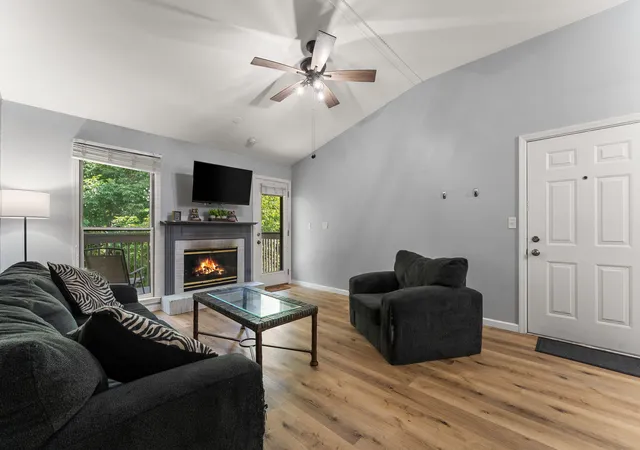3rd image of 3605 Timberbridge Dr #h, Valparaiso, IN 46383 | MLS# 842220