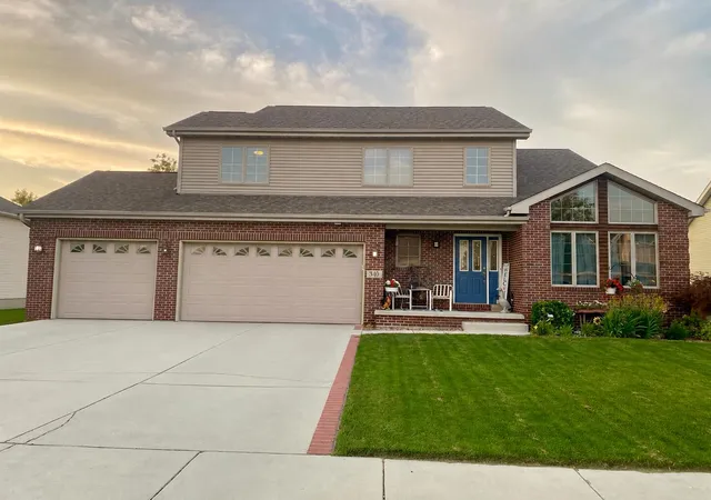 1st image of 340 E 123rd Pl, Crown Point, IN 46307 | MLS# 842230