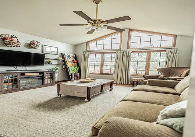 2nd image of 340 E 123rd Pl, Crown Point, IN 46307 | MLS# 842230