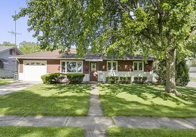 1st image of 1 N Wabash St, Hobart, IN 46342 | MLS# 842227