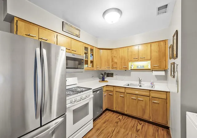5th image of 1 N Wabash St, Hobart, IN 46342 | MLS# 842227