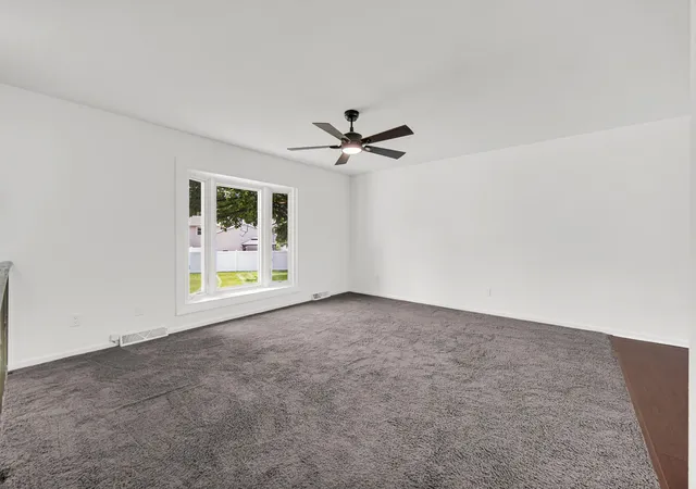 Photo 4 of Single family home for sale at 3430 Norman Pl, Highland, IN 46322 | MLS# 842928 | Listing updated on 2026-09-21