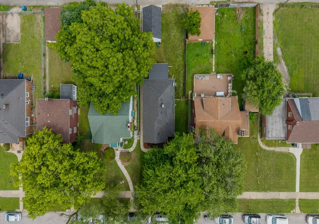 35th image of 555 Taft Pl, Gary, IN 46404 | MLS# 842276