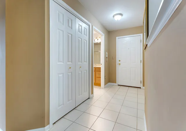 5th image of 635 Cambridge Ct #2b, Munster, IN 46321 | MLS# 843353