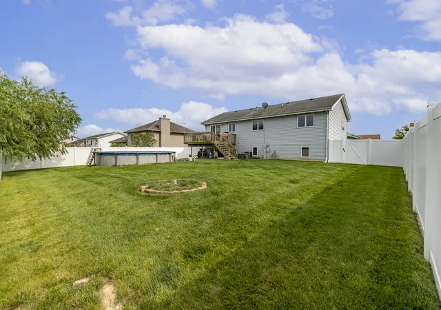 Homes for sale in Crown Point, IN | 7420 W 92nd Ave, Crown Point, IN 46307 | MLS# 842272