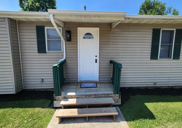 3rd image of 916 Cherry St, Hammond, IN 46324 | MLS# 842286