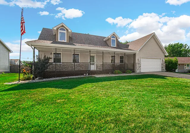 1st image of 17342 Bonnie Ln, Lowell, IN 46356 | MLS# 842340
