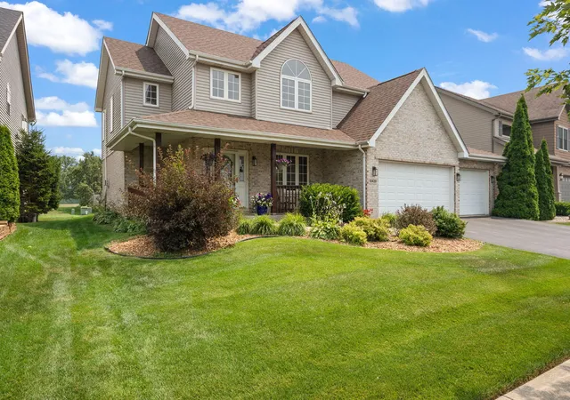 Photo 3 of Sale Pending at 10439 Adler Cvs, Saint John, IN 46373 | MLS# 842316 | Listing updated on 2026-09-05