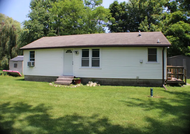 1st image of 39 S Evergreen Park, Valparaiso, IN 46385 | MLS# 842441
