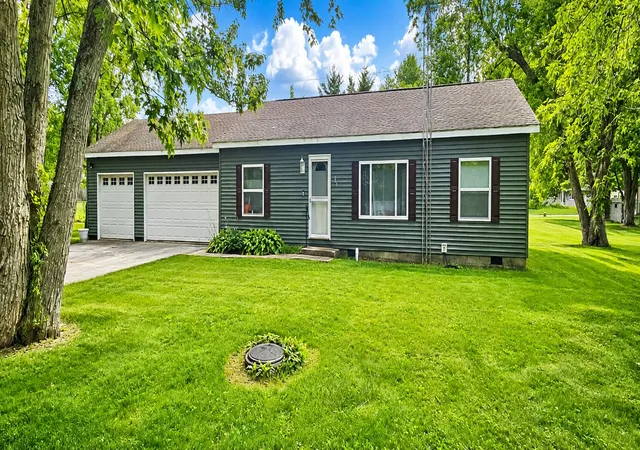 1st image of 36 S Delmar Ct, Hebron, IN 46341 | MLS# 842369
